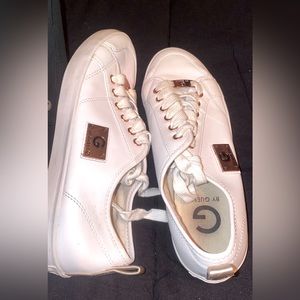 Guess white tennis shoes